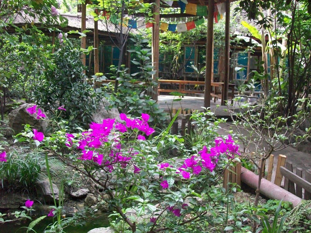 Hello Chengdu International Youth Hostel Exteriör bild